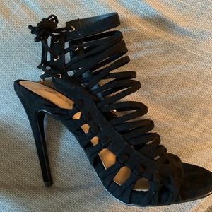Shoe Dazzle Strappy heel